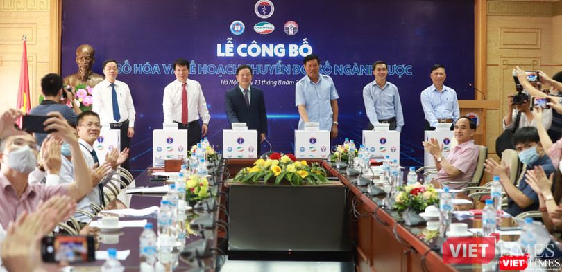 Lễ bấm nút khởi động chuyển đổi số ngành dược.