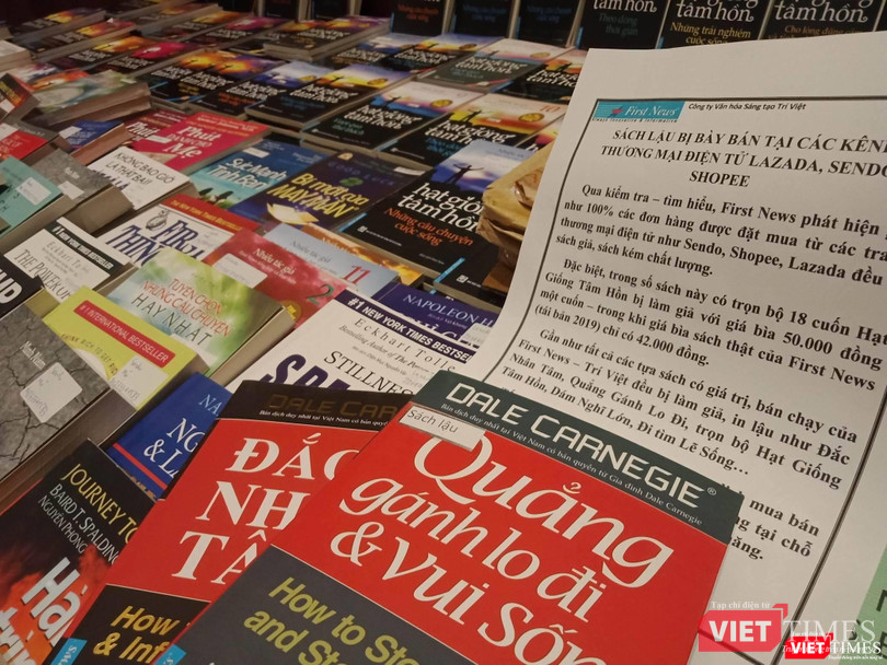 Sách giáo dục giả, sách lậu được bày bán tràn lan, rất dễ tiếp cận