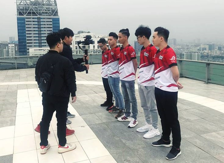 Các đội thi đấu đã có mặt ở Hà Nội một vài ngày trước thời điểm dự định diễn ra giải đấu. Ảnh: Fanpage game PUBG, đăng ngày 15/3.