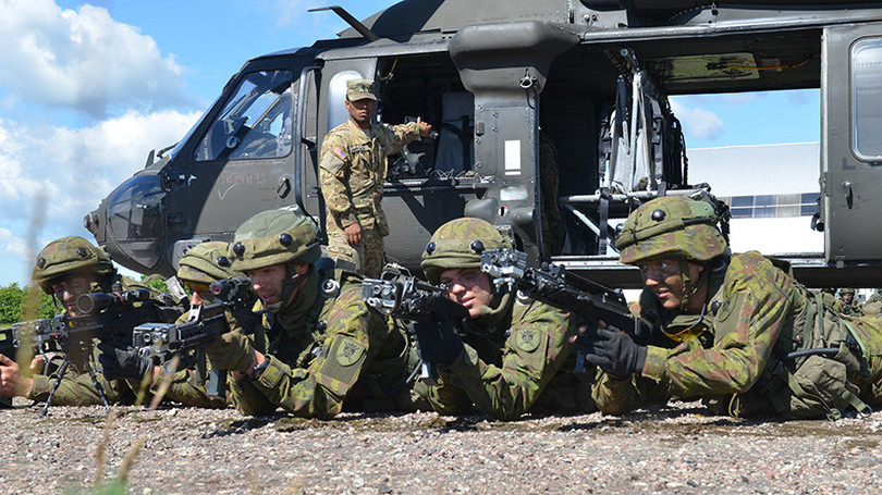 BALTOPS là một cơ hội để thúc đẩy quan hệ đối tác, sự hiện diện và tính chuyên nghiệp thông qua việc thể hiện sức mạnh rõ ràng ở khu vực Baltic. Trong ảnh quân đội Litva tại cuộc tập trận.