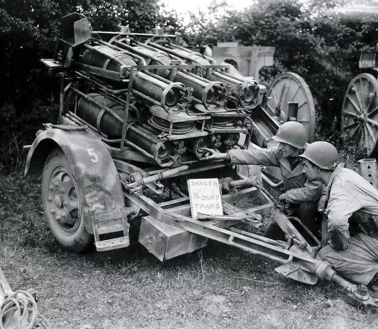Năm 1941, Wehrmacht đã được MLRS áp dụng với sức mạnh thậm chí còn lớn hơn Nebelwerfer 41.