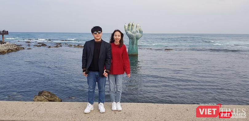 Phạm Huệ và người chồng mới cưới đang sống tại Deagu (Hàn Quốc). Ảnh: Facebook nhân vật. Phạm Huệ và người chồng mới cưới đang sống tại Deagu (Hàn Quốc). Ảnh: Facebook nhân vật.