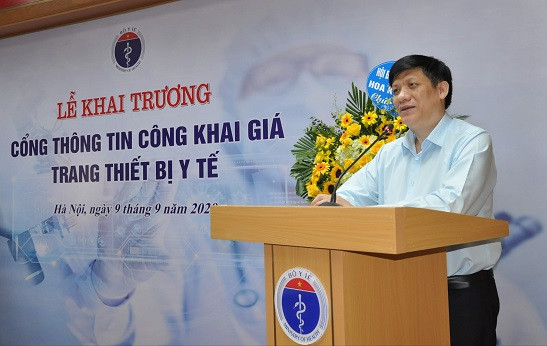 GS.TS. Nguyễn Thanh Long - Quyền Bộ trưởng Bộ Y tế - phát biểu tại buổi lễ