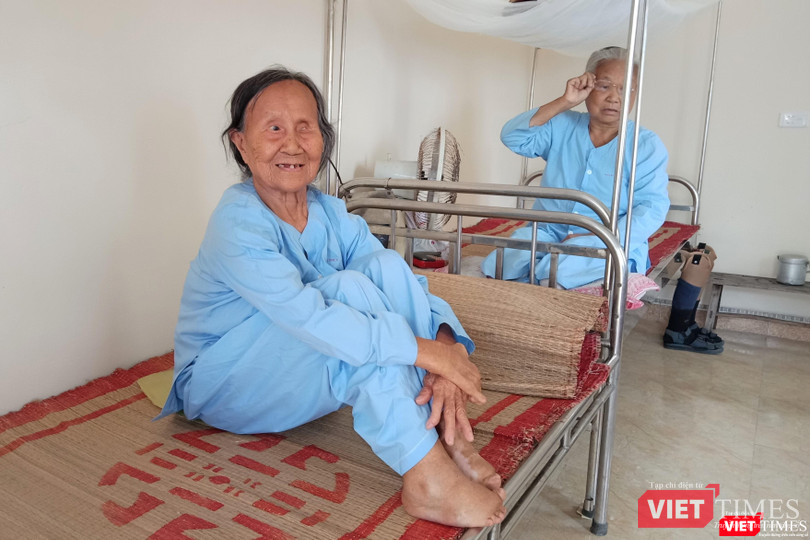 Dù mắc bệnh, cơ thể khó chịu, dần mất cảm giác song các bệnh nhân phong luôn nở nụ cười vui vẻ Dù mắc bệnh, cơ thể khó chịu, dần mất cảm giác song các bệnh nhân phong luôn nở nụ cười vui vẻ