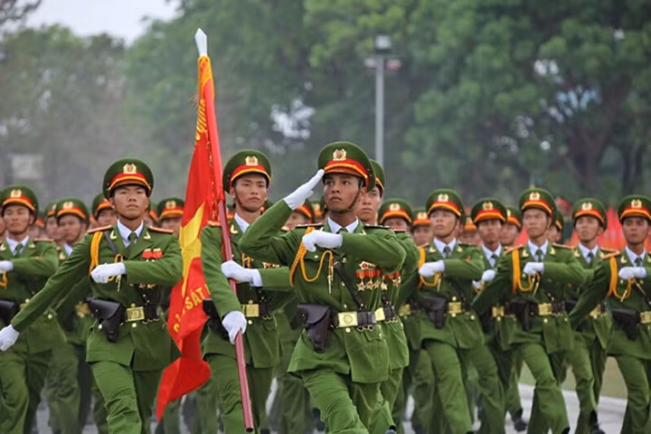 Đến nay Bộ Công an đã hoàn thành việc đưa hơn 27.000 công an chính quy về 8.592 xã mà không tăng biên chế - Ảnh internet