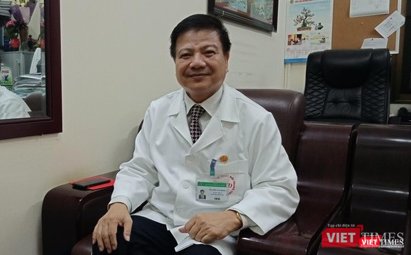 GS.TS Nguyễn Văn Kính - Chủ tịch Hội Truyền nhiễm Việt Nam, nguyên Giám đốc Bệnh viện bệnh Nhiệt đới Trung ương. GS.TS Nguyễn Văn Kính - Chủ tịch Hội Truyền nhiễm Việt Nam, nguyên Giám đốc Bệnh viện bệnh Nhiệt đới Trung ương.