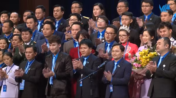 Cận cảnh một số thành viên của Ủy ban Trung ương Hội Liên hiệp thanh niên Việt Nam khóa VIII.