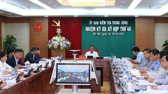 Kì họp 40 của Ủy ban Kiểm tra Trung ương. Kì họp 40 của Ủy ban Kiểm tra Trung ương.