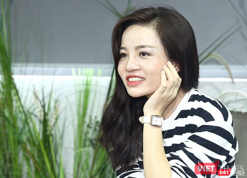 Trang Đào gửi gắm tới các chị em đang làm start-up rằng, trước mỗi lần thất bại, không nên suy nghĩ quá nhiều, hãy giảm suy nghĩ tiêu cực để hướng về phía trước.