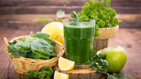 Nước ép và rau quả được phương pháp detox đề cao, song thực chất gây mât cân bằng dinh dưỡng cho cơ thể