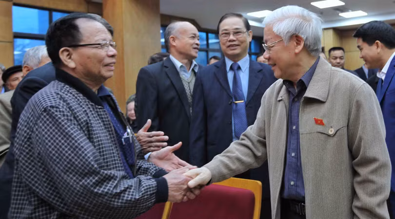 Đảng Cộng sản Việt Nam là nguồn gốc cầm quyền của Nhà nước CHXHCN Việt Nam, không có Đảng không có Nhà nước này.