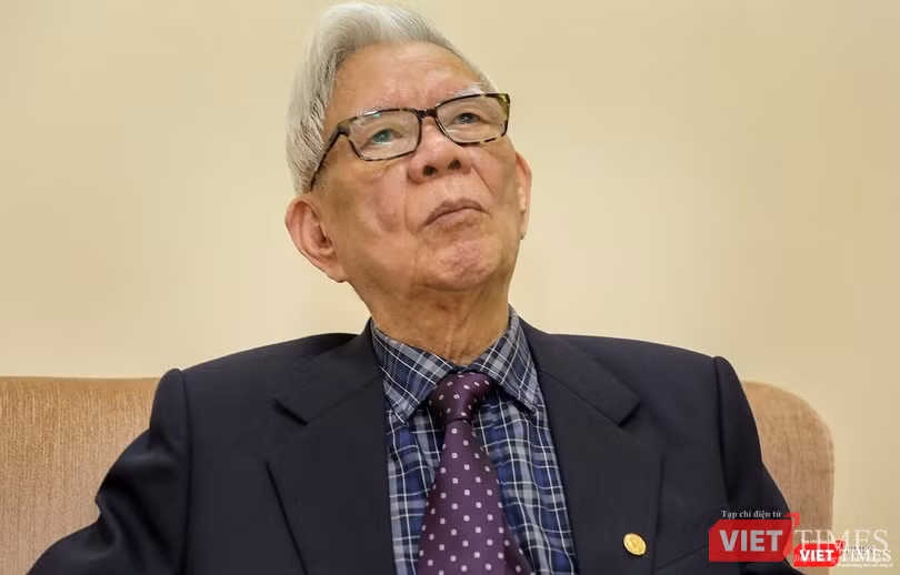 "Tổng bí thư, Chủ tịch nước Nguyễn Phú Trọng đã nói là làm đến nơi đến chốn"- ông Nguyễn Đình Hương, nguyên Phó trưởng Ban Tổ chức Trung ương, nguyên Trưởng Ban Bảo vệ chính trị nội bộ.