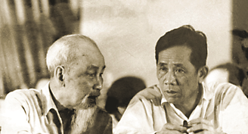 Tổng bí thư Lê Duẩn - người học trò xuất sắc của Chủ tịch Hồ Chí Minh. d