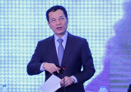 Bộ trưởng Nguyễn Mạnh Hùng cho rằng cần đánh giá được xu thế thông tin theo từng báo, từng diễn đàn, từng phóng viên, từng Facebooker. Bộ trưởng Nguyễn Mạnh Hùng cho rằng cần đánh giá được xu thế thông tin theo từng báo, từng diễn đàn, từng phóng viên, từng Facebooker.