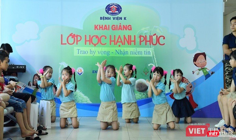 Lớp học hạnh phúc "trao hi vọng, nhận niềm tin"