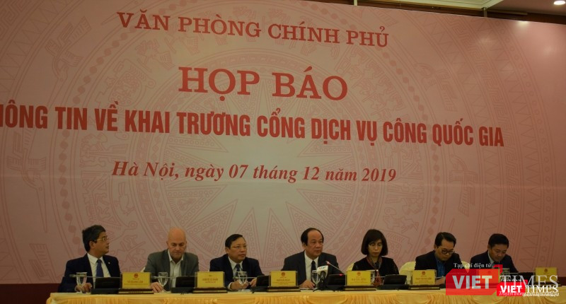 Buổi họp báo thông tin về khai trương Cổng dịch vụ công Quốc gia ngày 7/12. Buổi họp báo thông tin về khai trương Cổng dịch vụ công Quốc gia ngày 7/12.
