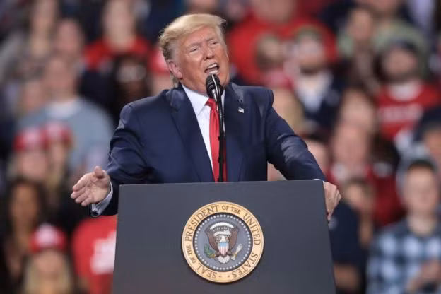 "Theo tôi, việc làm của Tổng thống Trump nằm trên biên giới giữa chính trị- ngoại giao và lạm dụng quyền lực"- GS Liêm.