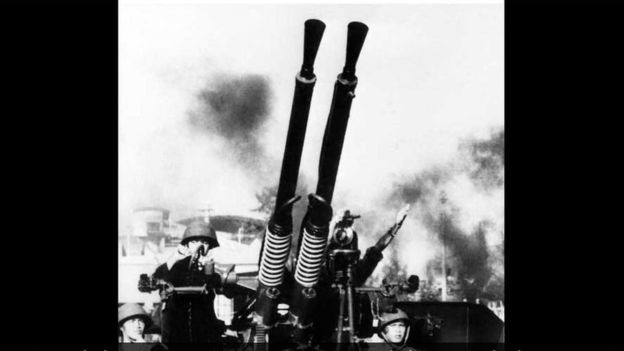 Súng phòng không của Việt Nam thời kỳ Mỹ ném bom Hà Nội và Hải Phòng.