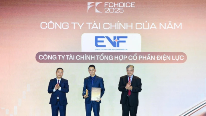 EVF được vinh danh “Công ty Tài chính của năm” tại FChoice 2025