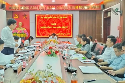 Gỡ “điểm nghẽn” hội họp tràn lan