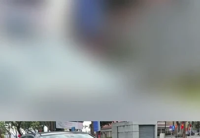 Xe Mercedes-Benz E 300 biển 80A-7879 ở Đà Nẵng đấu giá 3 năm vẫn ế.