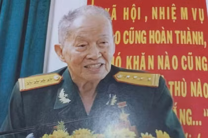 Nguyên Cụm trưởng Cụm tình báo chiến lược H.63, Anh hùng Lực lượng vũ trang nhân dân Nguyễn Văn Tàu, biệt danh Tư Cang.