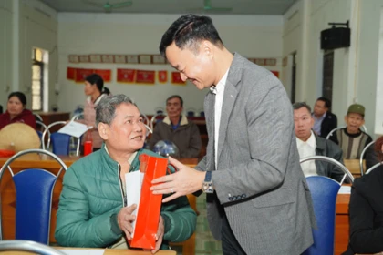 VietTimes gieo điều thiện, trao yêu thương