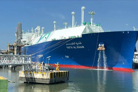 Tin vui: 63.000 tấn LNG vượt qua eo biển Hormuz về tới Việt Nam