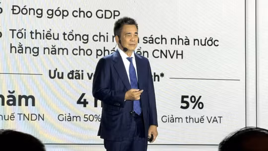 Chủ tịch công ty đứng sau Tinh Hà “Say Hi”: Nghệ sĩ đã là cổ đông, muốn mỗi gia đình Việt góp vốn