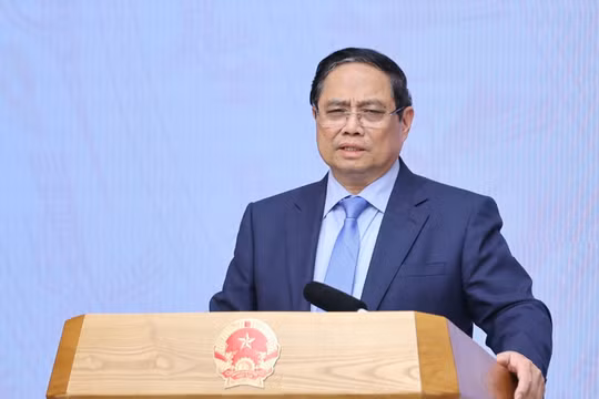 Thủ tướng: Tăng cường ứng dụng KHCN, AI, chuyển đổi số trong phòng, chống thiên tai