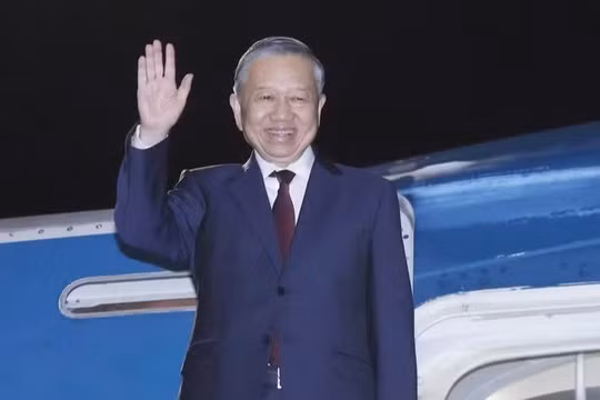 Tổng bí thư, Chủ tịch nước Tô Lâm rời thành phố Auckland về nước, kết thúc tốt đẹp chuyến thăm cấp Nhà nước tới New Zealand. Ảnh: TTXVN
