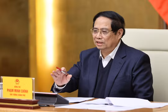 Thủ tướng Phạm Minh Chính yêu cầu hoàn thành nhà ở sau bão lũ trước 15/1. Ảnh: VGP.