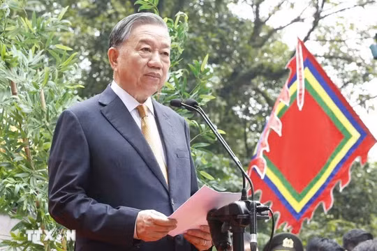 Tổng bí thư, Chủ tịch nước Tô Lâm nhắn gửi từ Đền Hùng: Lấy dân làm nền, lấy văn hóa làm sức mạnh