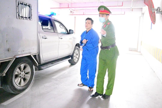 Phó chánh án TAND Cấp cao tại Đà Nẵng nhận hối lộ của đồng nghiệp