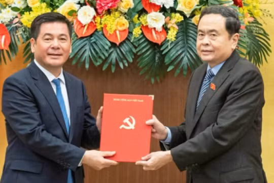 Điều động Bộ trưởng Công Thương giữ chức Phó bí thư Đảng ủy Quốc hội