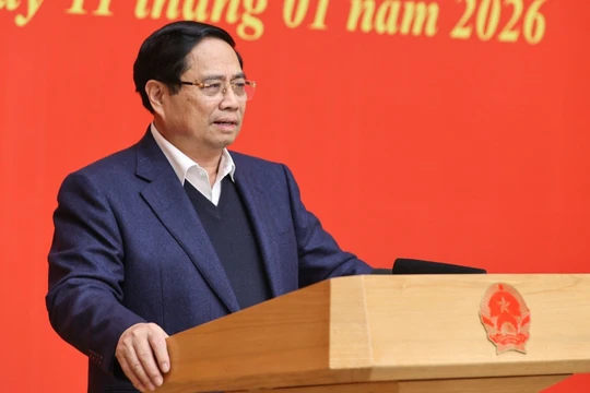 Thủ tướng: Năm 2026 tiếp tục tinh gọn mạnh bộ máy trung ương và địa phương