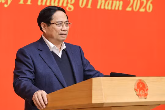 Thủ tướng: Năm 2026 tiếp tục tinh gọn mạnh bộ máy trung ương và địa phương