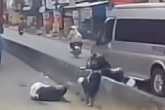 Sự thật bất ngờ sau clip ô tô bỏ đi khi gây tai họa cho gia đình đi xe máy 
