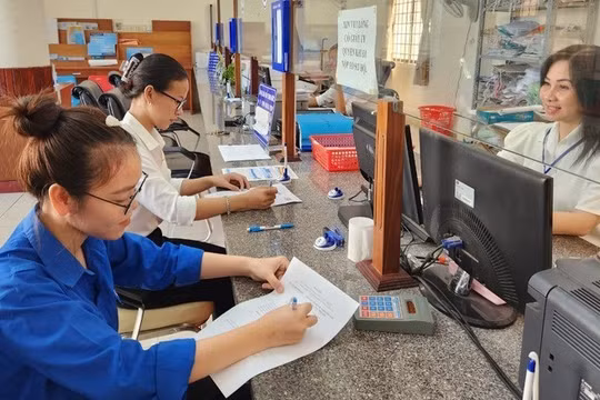 Thủ tướng yêu cầu đưa hệ thống giải quyết thủ tục hành chính vận hành thông suốt trong tháng 4