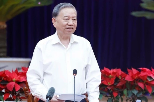 Tổng bí thư Tô Lâm Tết Đảng bộ, chính quyền và Nhân dân tỉnh Đắk Lắk nhân dịp chuẩn bị đón Xuân Bính Ngọ. Ảnh: TTXVN.