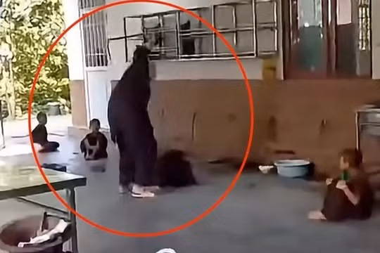 Người đánh 5 chú tiểu tại chùa Bầu khai gì?
