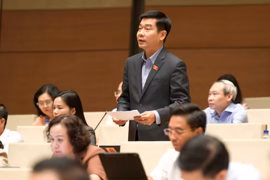 Đề xuất không bắt buộc công chứng hợp đồng đặt cọc bất động sản