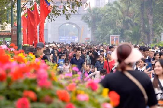 Không hoán đổi để nghỉ liền 9 ngày dịp Giỗ Tổ và 30/4-1/5