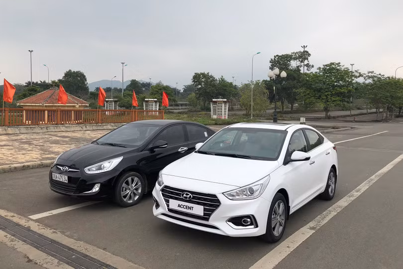 Hyundai Accent thế hệ mới chưa ra mắt, đã lăn bánh trên đường Hà Nội ảnh 1