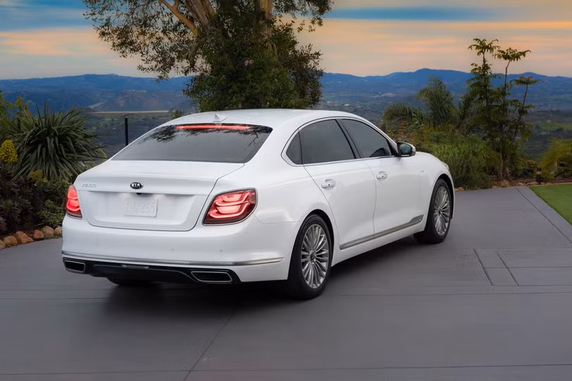 Có gì mới trên Kia K900 2019? ảnh 7