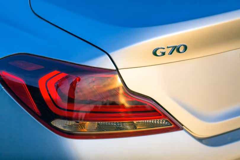 Genesis G70 2019: Đối đầu trực tiếp với BMW 3-Series ảnh 8