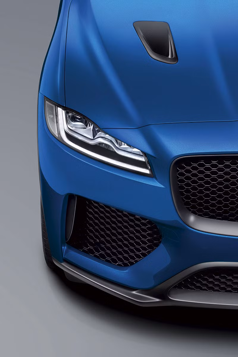 Jaguar trình làng F-PACE SVR, thách thức Porsche Cayenne S ảnh 8