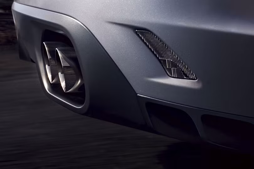 Jaguar trình làng F-PACE SVR, thách thức Porsche Cayenne S ảnh 6