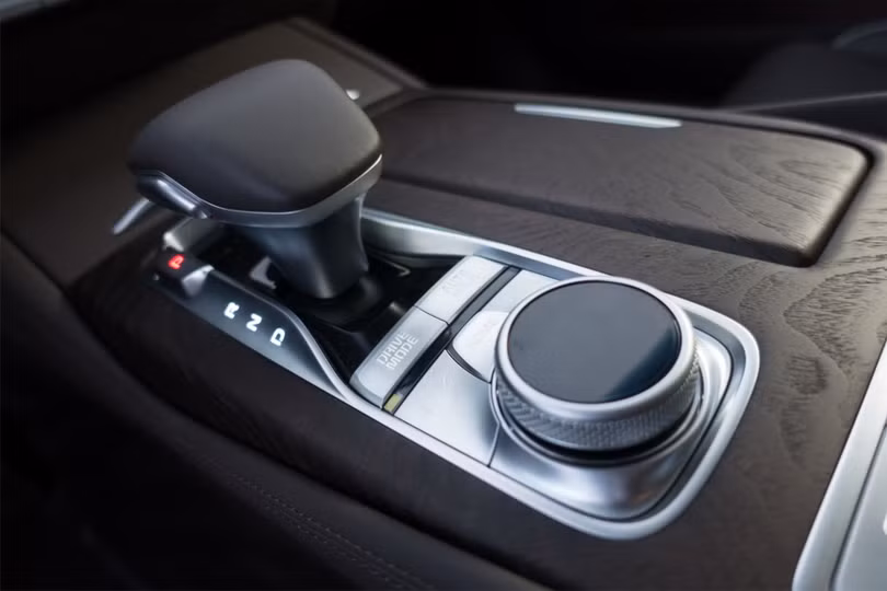 Có gì mới trên Kia K900 2019? ảnh 11