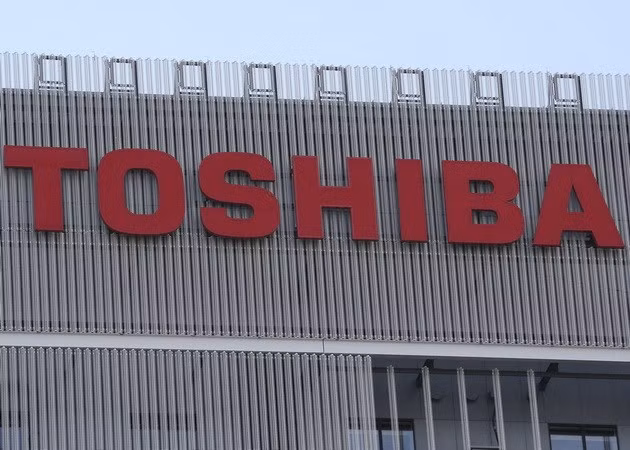 Toshiba đứng trước nguy cơ phá sản. 